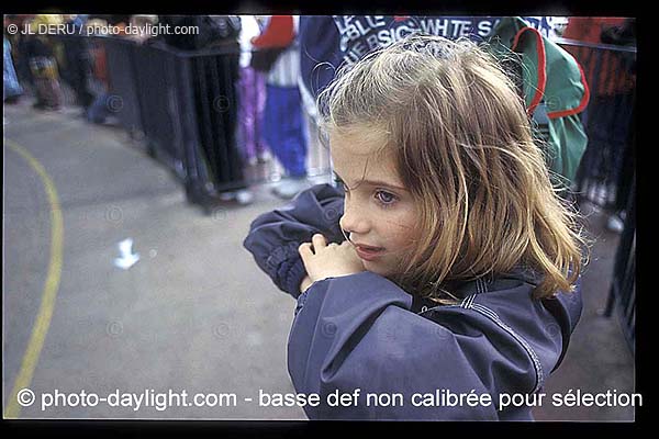 portrait petite fille profil - little girl's portrait